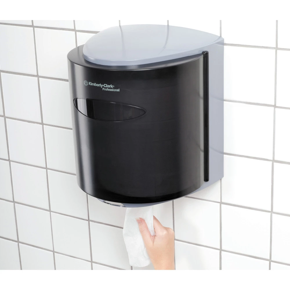 Scott 01032 Essential 1-Ply 8 In. X 15 In. Center-Pull Paper Towels - White (700-Piece/Roll, 6 Rolls/Carton) - Image 4